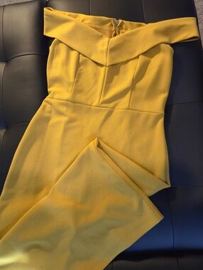 One-Shoulder Yellow Midi Dress with Folded Neckline